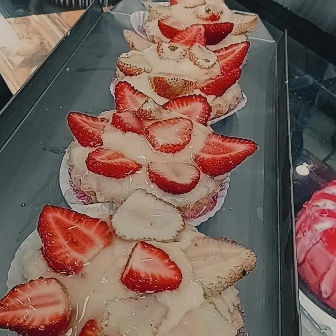 Doces com morango da Florescer